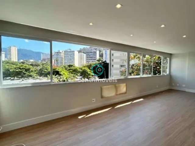 Apartamento com 138m² 4 quartos e 2 banheiros, à venda, no bairro Ipanema em Rio de Janeiro
