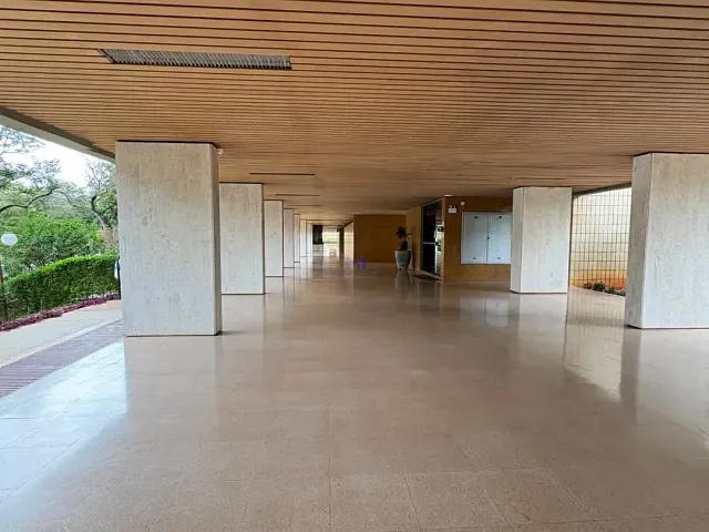 Apartamento com 215m² 3 quartos e 3 banheiros, para alugar, no bairro Asa Norte em Brasília