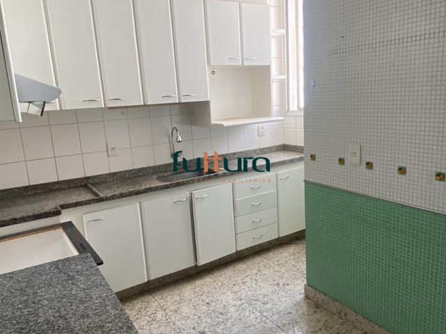 Apartamento 2 quartos e 3 banheiros, para alugar, no bairro Setor Bueno em Goiânia