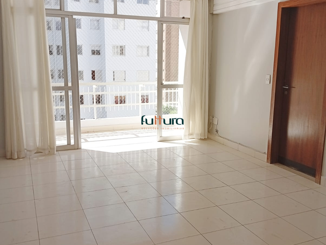 Apartamento 2 quartos e 3 banheiros, para alugar, no bairro Setor Bueno em Goiânia
