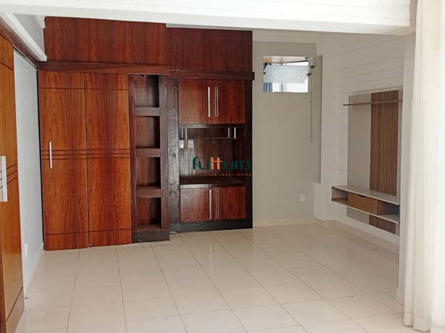 Apartamento 2 quartos e 3 banheiros, para alugar, no bairro Setor Bueno em Goiânia