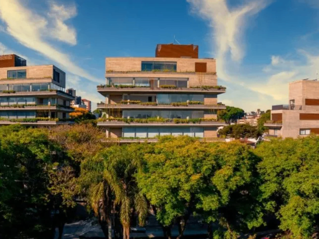 Foto do Apartamento - Cabral,  Casa Suspensa, Ed. Ícaro, 4 suítes, com 5 vagas, frente Graciosa Country Clube, à  Curitiba, PR | Imobiliária GreenVille