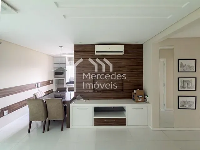 Apartamento com 80m² 2 quartos e 3 banheiros, para alugar, no bairro Centro em Itajaí