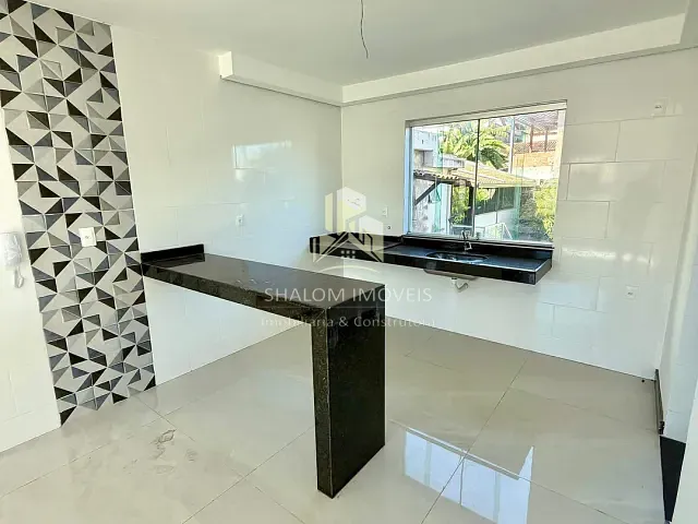 Cobertura / Penthouse 3 quartos e 2 banheiros, à venda, no bairro Santa Mônica em Belo Horizonte