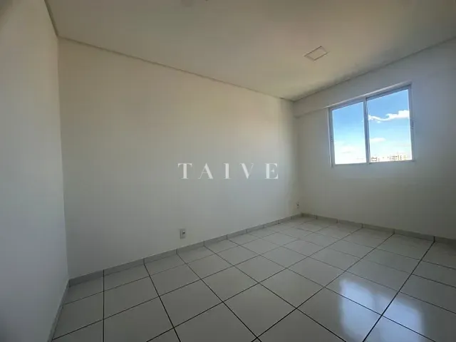 Apartamento com 94m² 2 quartos e 2 banheiros, à venda, no bairro Vila Larsen 1 em Londrina
