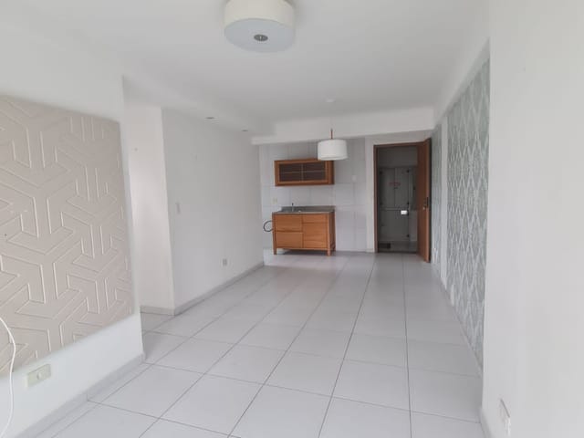 Foto do Apartamento - Apartamento à venda com 55m2, 2 dormitórios sendo 1 suíte e 1 vaga no Edf. Home Ferreira Pires, Casa Forte, Recife, PE | Tânia Macêdo Imóveis