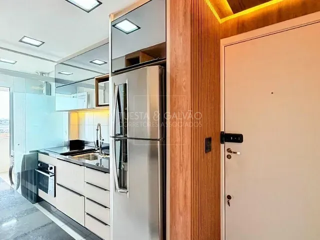 Apartamento com 58m² 2 quartos e 2 banheiros, à venda, no bairro Novo Mundo em Curitiba