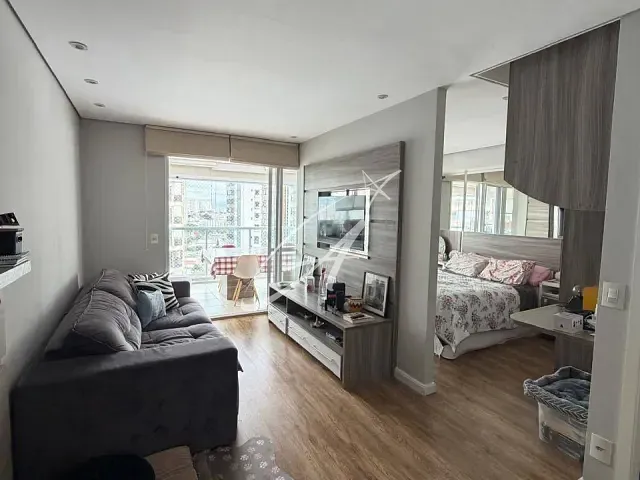 Apartamento 1 quarto e 150 banheiros, à venda ou para alugar, no bairro Anália Franco em São Paulo