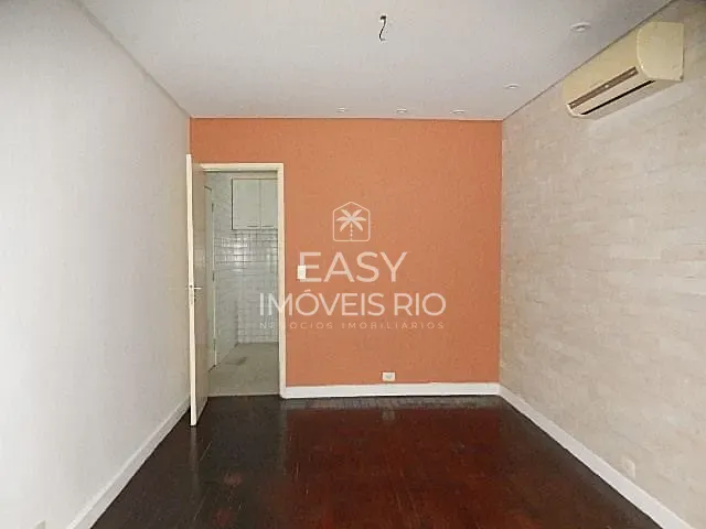 Apartamento com 130m² 4 quartos e 2 banheiros, à venda, no bairro Leblon em Rio de Janeiro