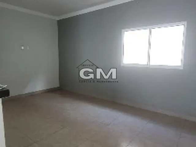 Casa com 200m² 3 quartos e 2 banheiros, à venda, no bairro Vila Sicília (Cruz Posses) em Sertãozinho