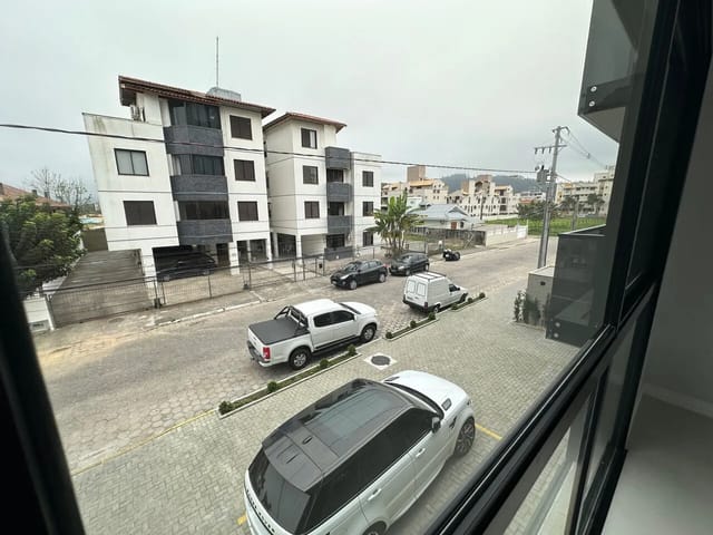 Apartamento com 76m² 2 quartos e 1 banheiro, à venda, no bairro Canasvieiras em Florianópolis