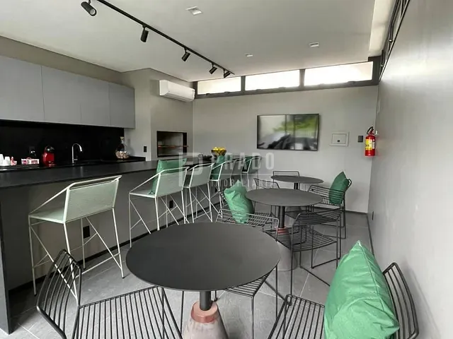 Apartamento 2 quartos e 1 banheiro, à venda, no bairro São Gonçalo em Pelotas