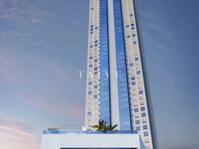 Apartamento com 284m² 4 quartos e 6 banheiros, à venda, no bairro Centro em Balneário Camboriú