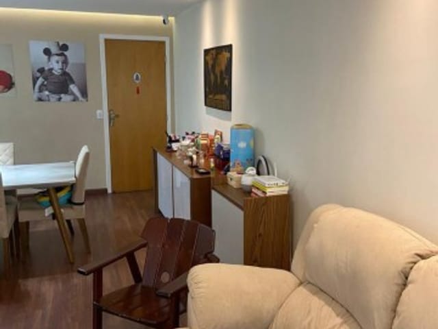 Apartamento com 68m², à venda, no bairro Samambaia em Petrópolis