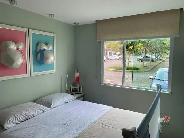 Apartamento com 68m², à venda, no bairro Samambaia em Petrópolis