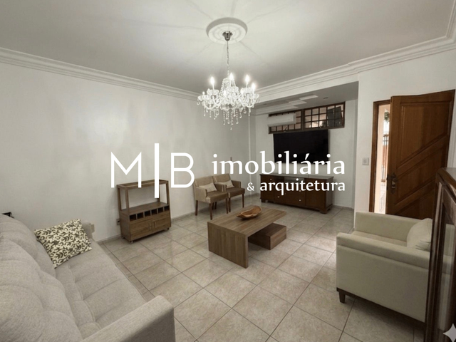 Casa 3 quartos e 2 banheiros, à venda, no bairro Bom Pastor em Cataguases