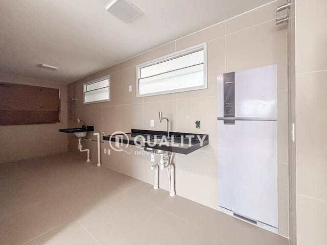Apartamento 3 quartos e 4 banheiros, à venda, no bairro José Bonifácio em Fortaleza