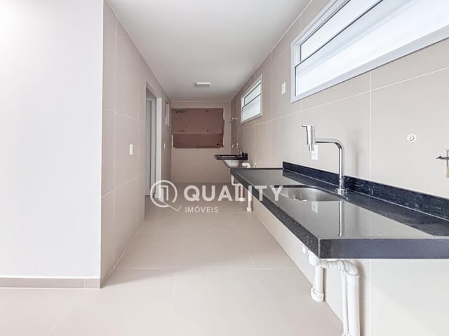 Apartamento 3 quartos e 4 banheiros, à venda, no bairro José Bonifácio em Fortaleza