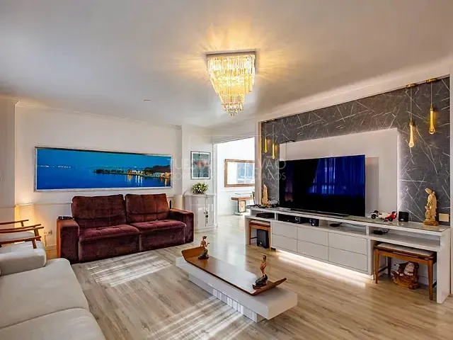 Apartamento com 142m² 4 quartos e 3 banheiros, à venda, no bairro Batel em Curitiba
