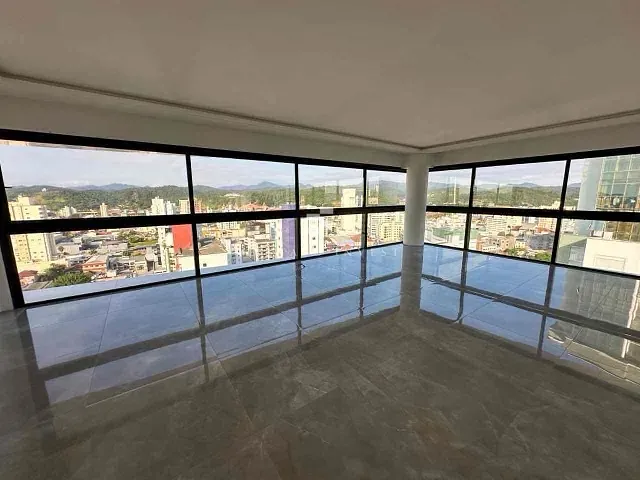 Apartamento 3 quartos e 5 banheiros, à venda, no bairro Centro I em Brusque
