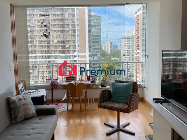 Apartamento 2 quartos e 2 banheiros, à venda, no bairro Barra da Tijuca em Rio de Janeiro
