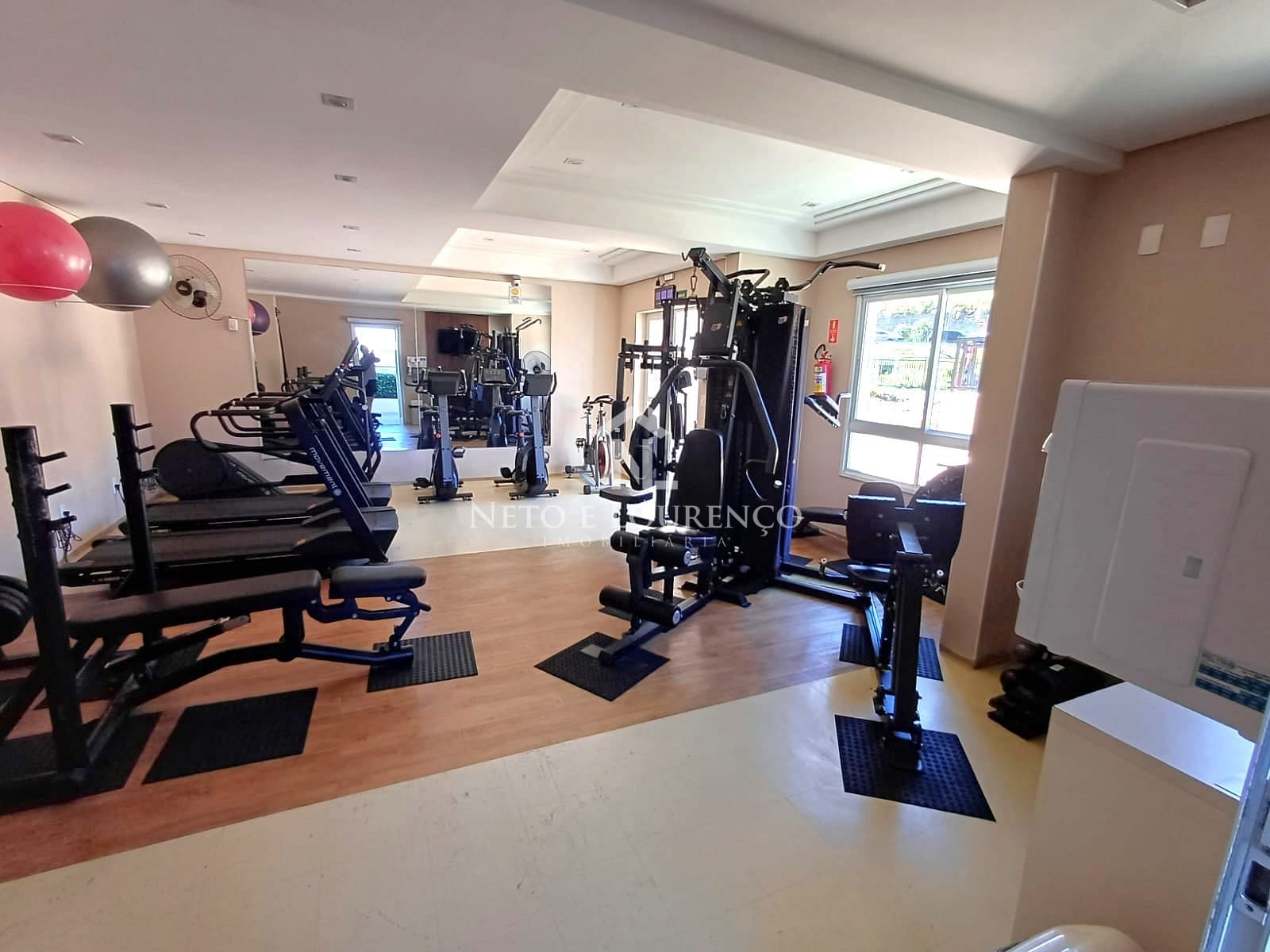 Apartamento à venda com 2 quartos, 115m² - Foto 35