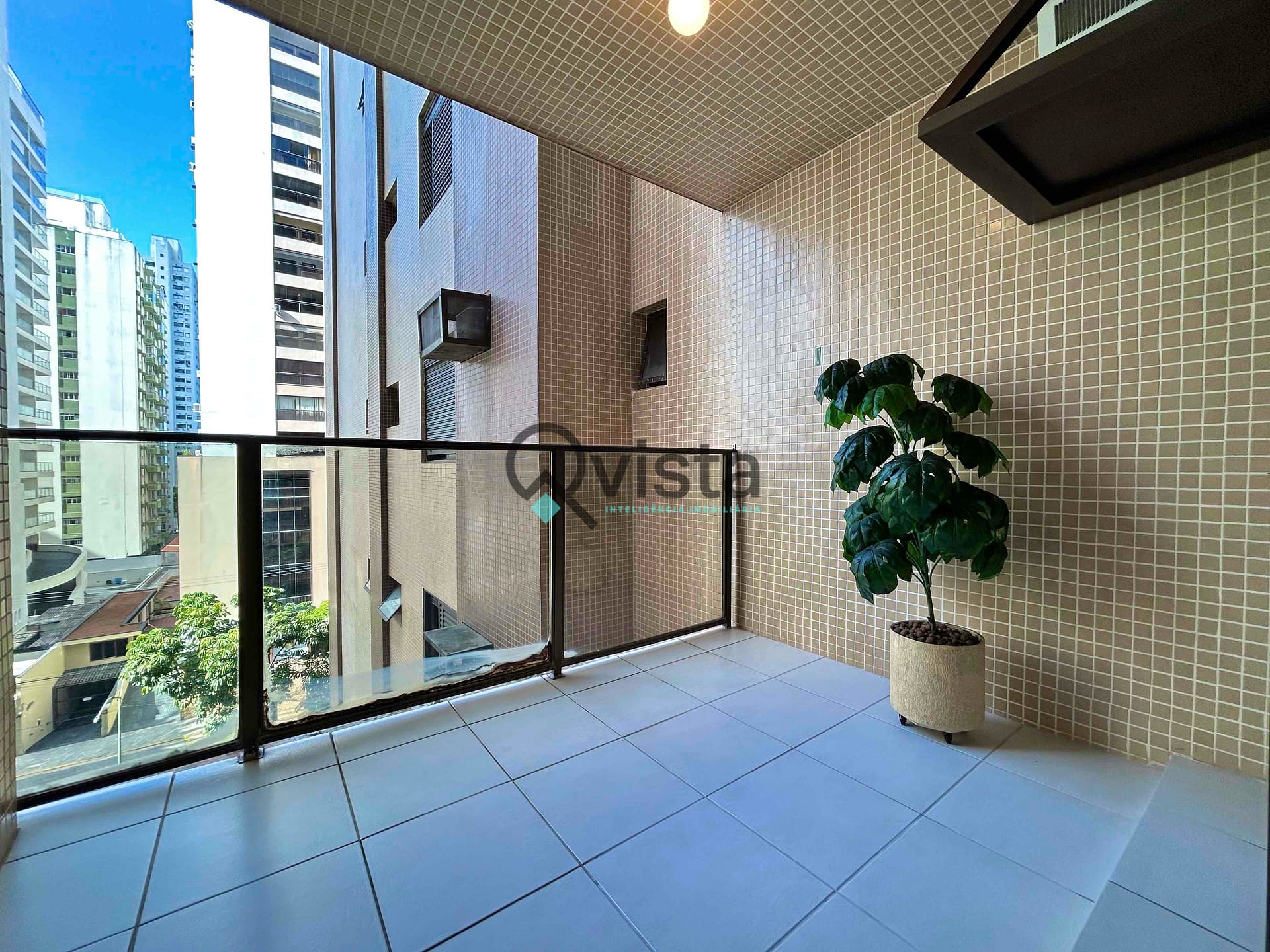 Apartamento à venda com 2 quartos, 90m² - Foto 1