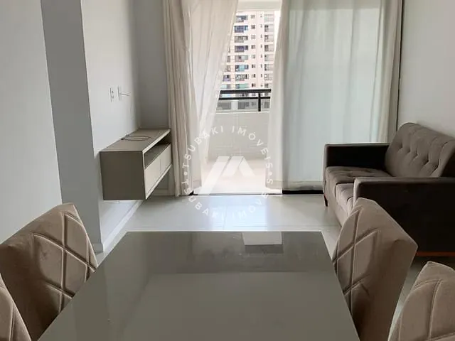 Apartamento 3 quartos e 3 banheiros, à venda ou para alugar, no bairro Batista Campos em Belém