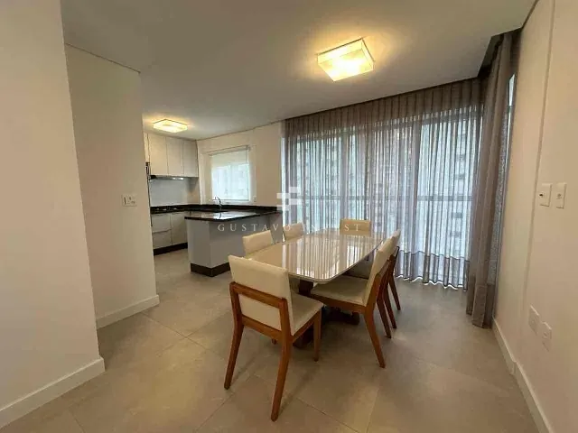Apartamento 2 quartos e 3 banheiros, para alugar, no bairro Centro em Balneário Camboriú