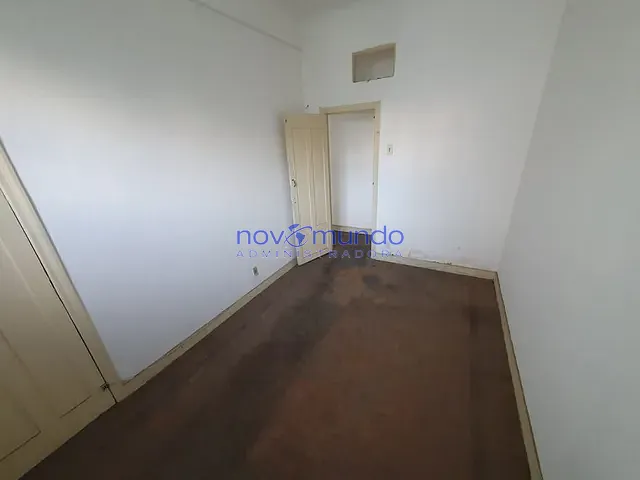 Apartamento com 65m² 2 quartos e 1 banheiro, para alugar, no bairro Centro em Rio de Janeiro