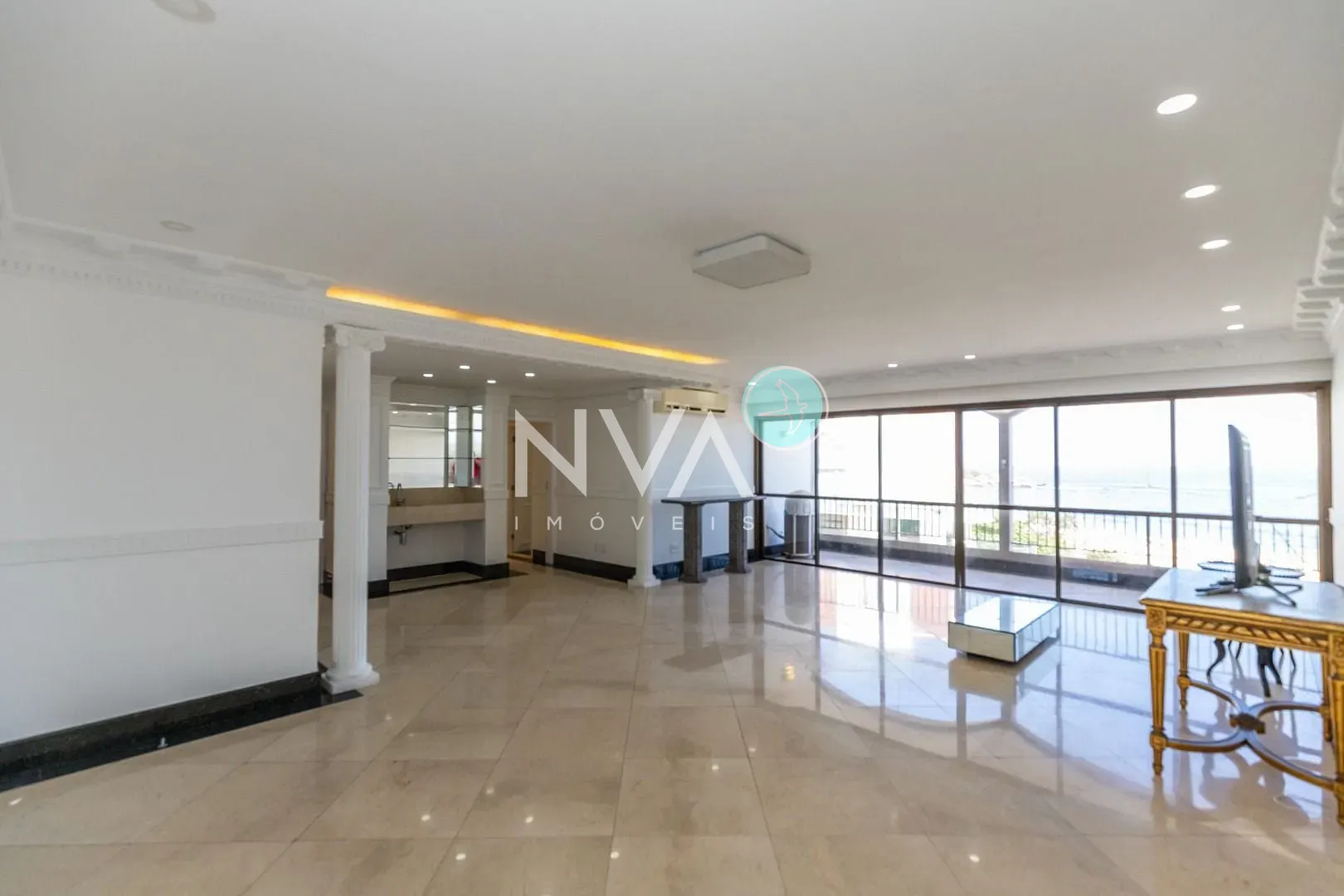 Apartamento, 3 quartos, 178 m² - Foto 2