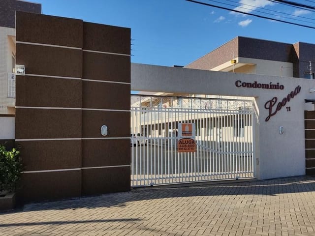 Locação - Apartamento com 2 quartos, 1 vaga, Residencial Leona, Uvaranas.