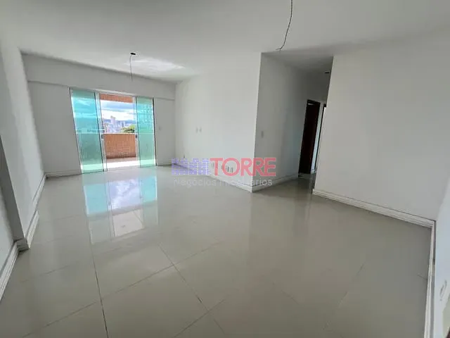 Apartamento com 120m² 3 quartos e 3 banheiros, à venda, no bairro Goes Calmon em Itabuna