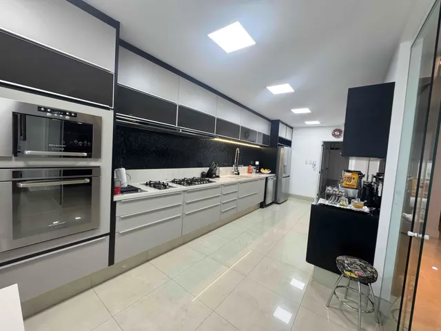 Apartamento com 345m² 3 quartos e 5 banheiros, à venda, no bairro Gleba Palhano em Londrina
