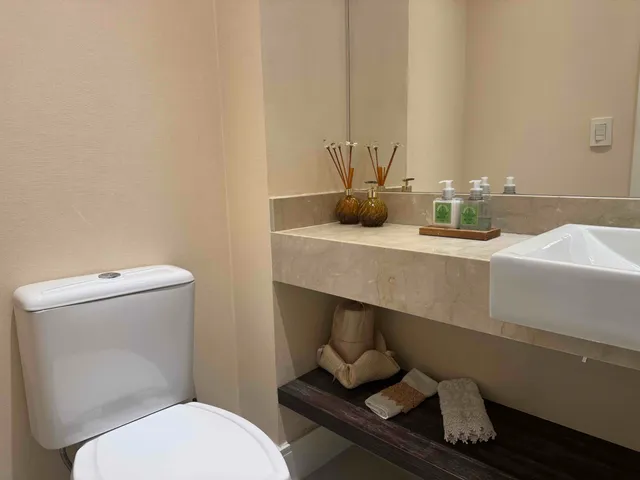Apartamento com 345m² 3 quartos e 5 banheiros, à venda, no bairro Gleba Palhano em Londrina