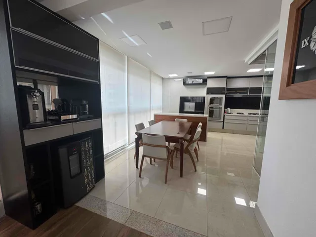 Apartamento com 345m² 3 quartos e 5 banheiros, à venda, no bairro Gleba Palhano em Londrina