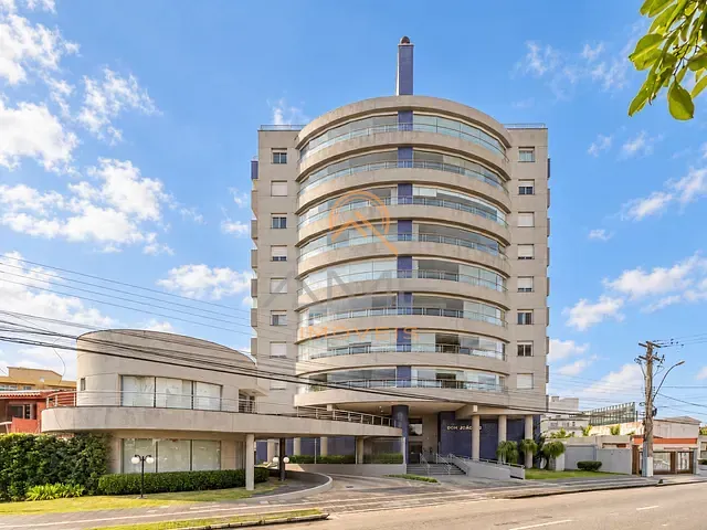 Apartamento 3 quartos e 3 banheiros, à venda, no bairro Centro em Pelotas