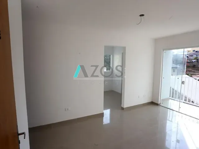 Apartamento 2 quartos e 1 banheiro, à venda, no bairro Das Graças em Colombo