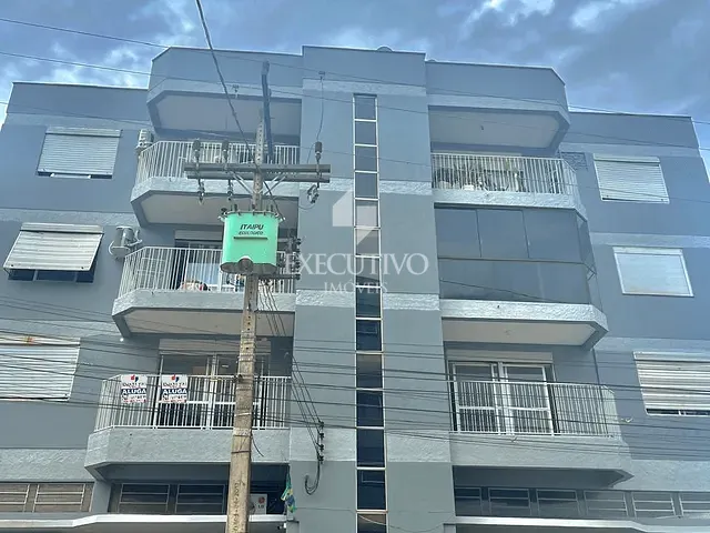 Apartamento 3 quartos e 2 banheiros, para alugar, no bairro Centro em Arroio do Meio