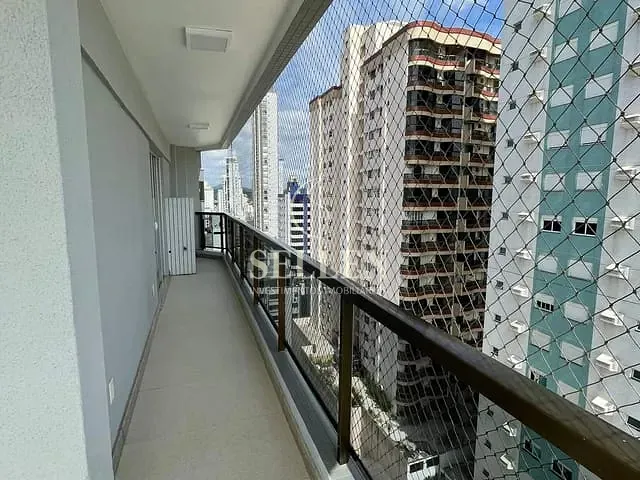 Apartamento 3 quartos e 4 banheiros, para alugar, no bairro Centro em Balneário Camboriú