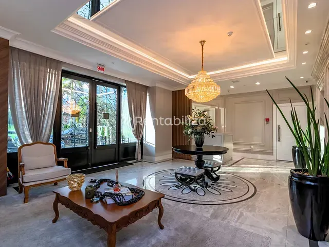 Apartamento com 270m² 4 quartos e 1 banheiro, à venda, no bairro Meia Praia em Itapema