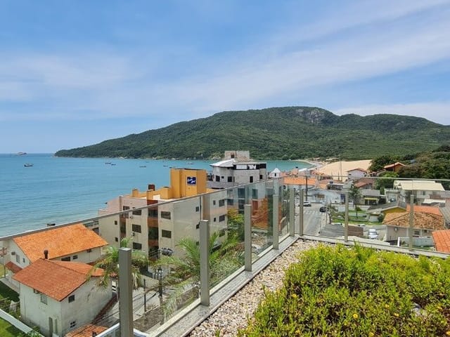 Apartamento 3 quartos e 4 banheiros, à venda, no bairro Ingleses do Rio Vermelho em Florianópolis