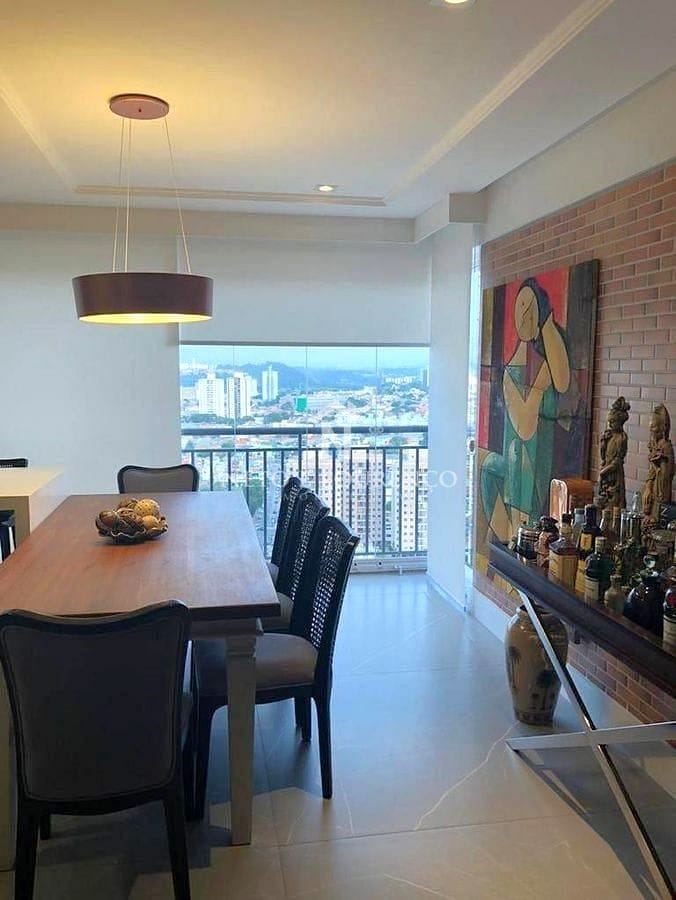 Apartamento à venda com 3 quartos, 146m² - Foto 1