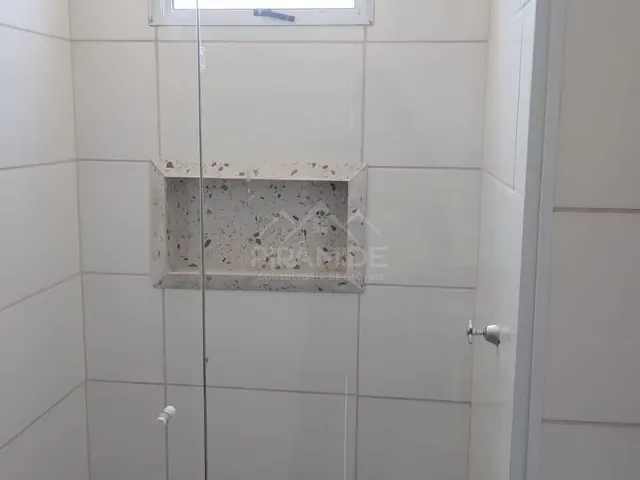 Apartamento 2 quartos e 1 banheiro, à venda, no bairro Loteamento Residencial Tiradentes em Poços de Caldas