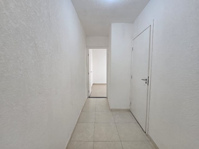 Apartamento 2 quartos e 1 banheiro, à venda, no bairro Cosmos em Rio de Janeiro