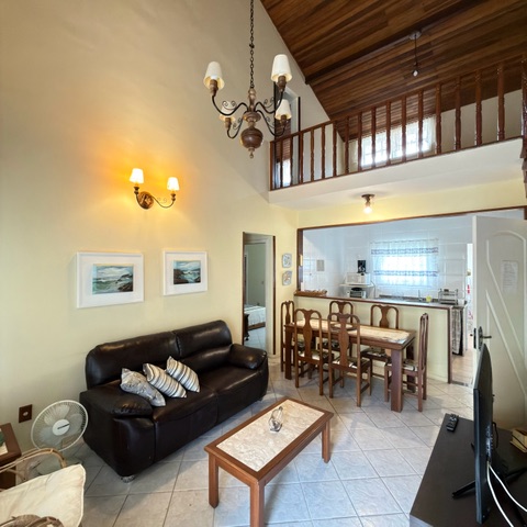 Apartamento com 110m² 4 quartos e 5 banheiros, à venda, no bairro Ogiva em Cabo Frio