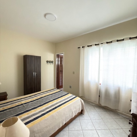 Apartamento com 110m² 4 quartos e 5 banheiros, à venda, no bairro Ogiva em Cabo Frio