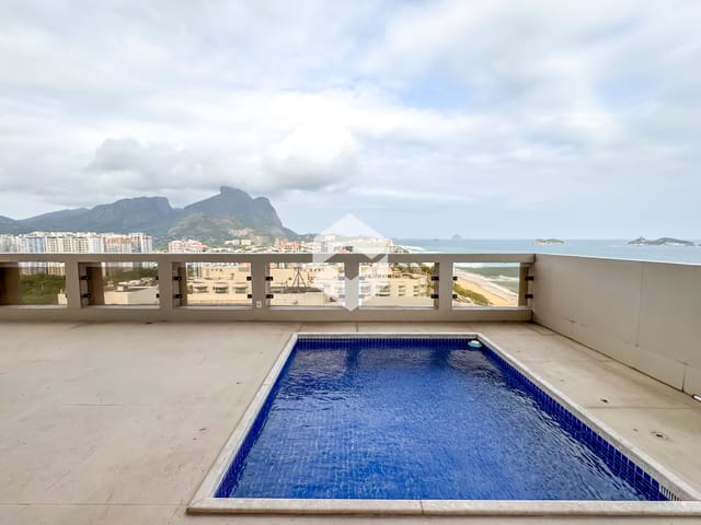 Apartamento com 300m² 4 quartos e 3 banheiros, à venda, no bairro Barra da Tijuca em Rio de Janeiro