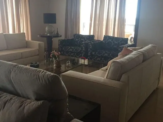 Apartamento com 660m² 4 quartos e 6 banheiros, à venda, no bairro Gleba Palhano em Londrina