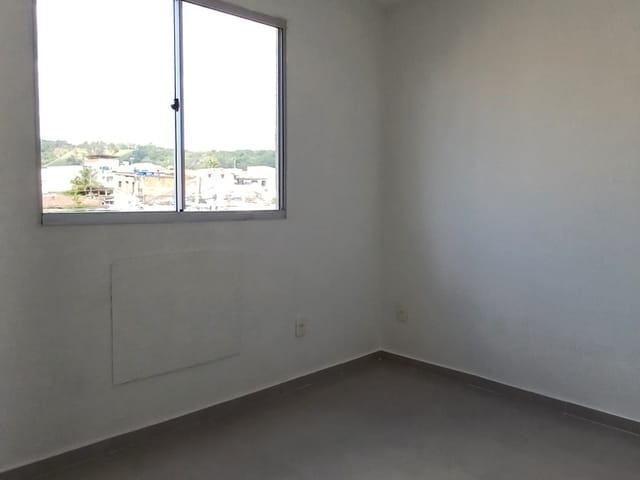 Apartamento 2 quartos e 1 banheiro, à venda, no bairro Cosmos em Rio de Janeiro